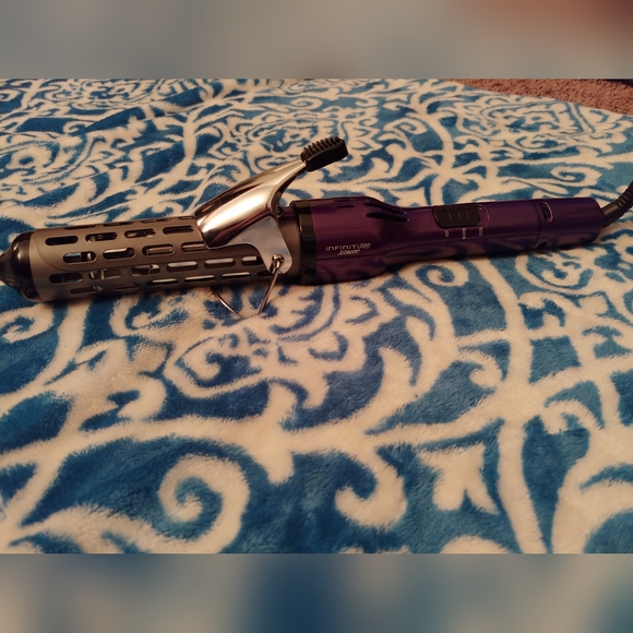 Infiniti Pro by Conair Air Curling Iron. Purple. - Picture 1 of 3